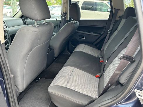 Used 2009 Jeep Grand Cherokee Laredo w/ Sun/Sound Group RWD image 12