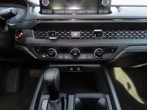 Certified 2023 Honda Accord EX image 19