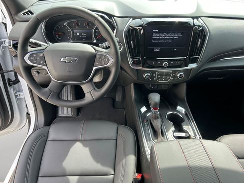 Used 2023 Chevrolet Traverse RS AWD/4WD image 11