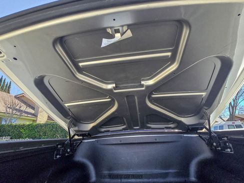 Used 2005 Chevrolet SSR image 98