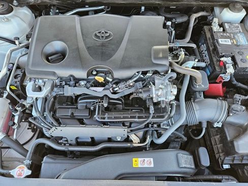 Used 2022 Toyota Camry SE image 26