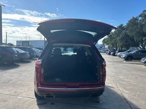 Used 2019 Chevrolet Traverse Premier w/ Driver Confidence II Package image 36