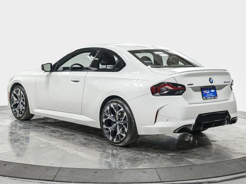 Used 2025 BMW M240i xDrive Coupe image 4