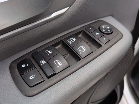 Used 2023 RAM 1500 Big Horn AWD/4WD image 17