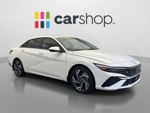 Used 2025 Hyundai Elantra Limited FWD image 7