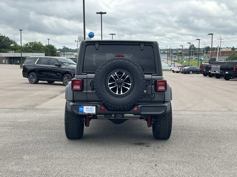 Used 2024 Jeep Wrangler Unlimited Sport AWD/4WD image 5