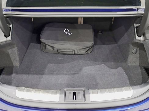 Used 2020 Porsche Taycan Turbo image 43