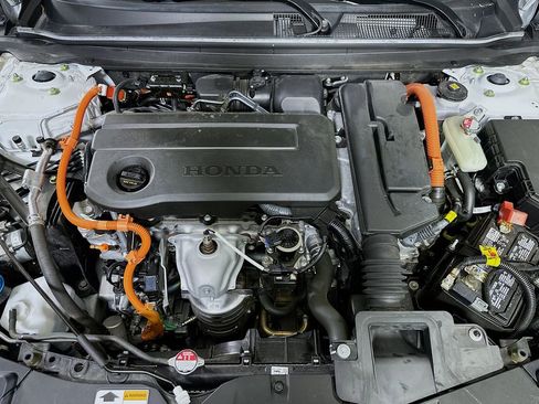 Used 2024 Honda Accord Sport image 9