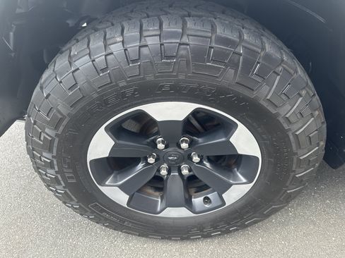 Used 2019 RAM 1500 Rebel AWD/4WD image 35