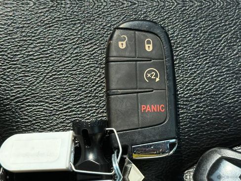 Used 2025 Jeep Compass Limited AWD/4WD image 39
