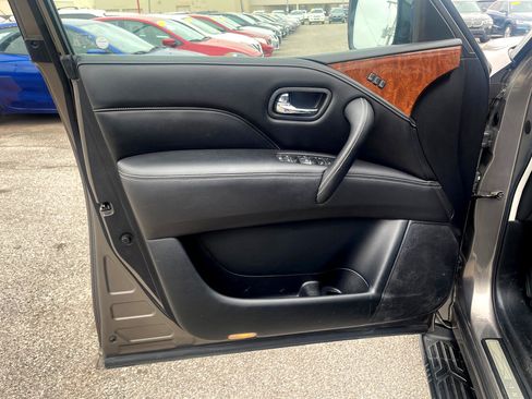 Used 2019 INFINITI QX80 Luxe image 13