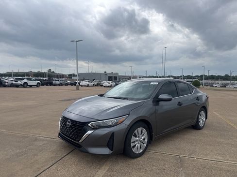 Certified 2024 Nissan Sentra S image 8