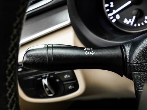 Used 2019 INFINITI QX50 Pure FWD image 36