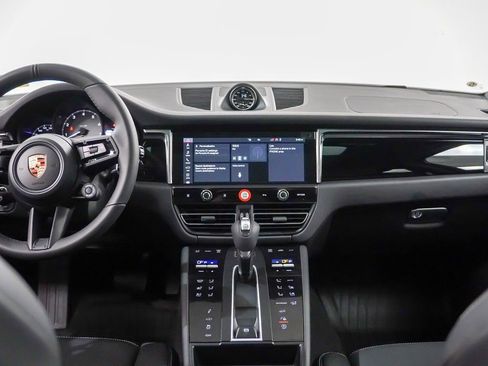 New 2026 Porsche Macan S image 21
