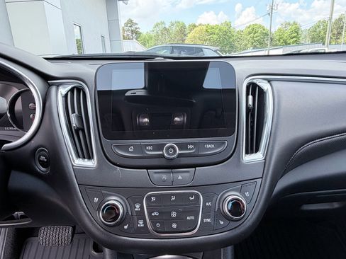 Used 2023 Chevrolet Malibu LT image 15