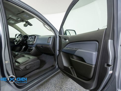Used 2022 Chevrolet Colorado Z71 AWD/4WD image 41