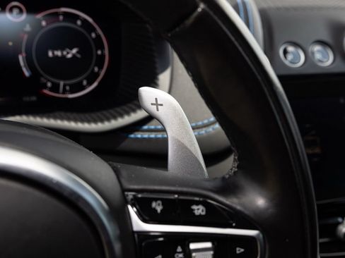 Used 2021 Aston Martin DBX AWD/4WD image 31
