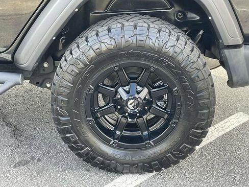 Used 2022 Jeep Wrangler Unlimited Sport AWD/4WD image 9
