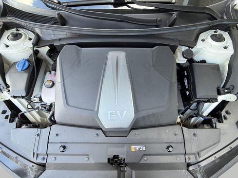 Used 2024 Kia EV6 GT-Line AWD/4WD image 15