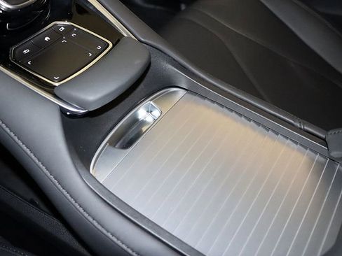 Used 2024 Acura RDX SH-AWD image 21