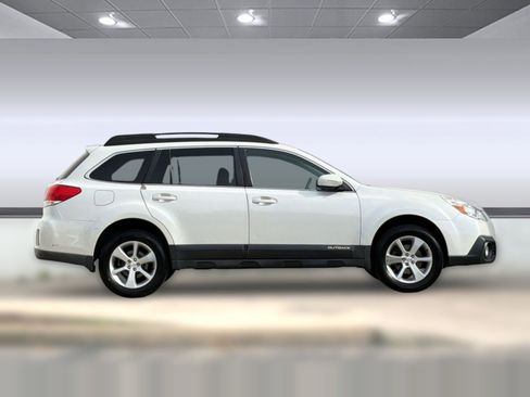 Used 2013 Subaru Outback 2.5i Limited w/ Moonroof Pkg AWD/4WD image 7