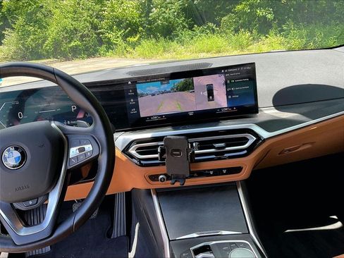 Used 2024 BMW 430i xDrive Convertible w/ Convenience Package AWD/4WD image 18
