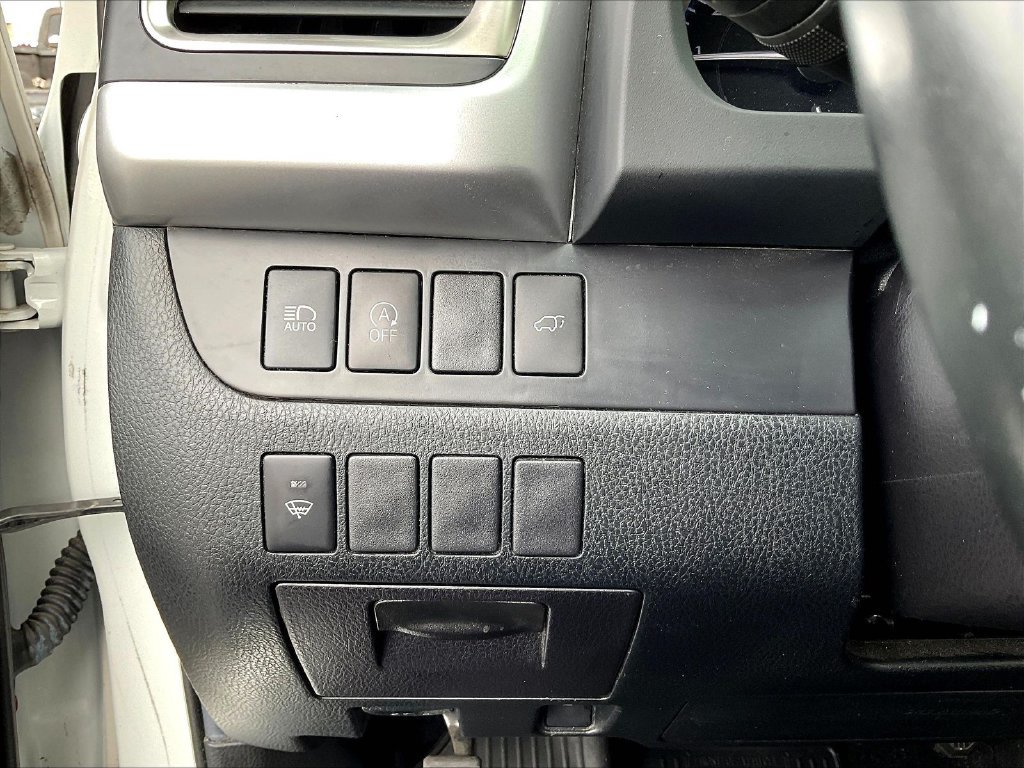 Used 2019 Toyota Highlander XLE AWD/4WD image 19