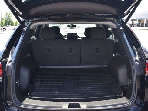 Used 2023 Chevrolet Blazer LT w/ Convenience Package FWD image 10