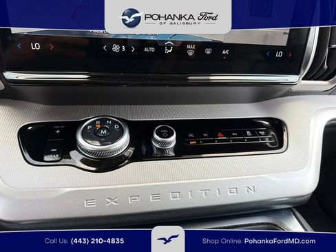 Used 2025 Ford Expedition Max Active RWD image 12