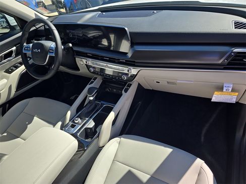 New 2025 Kia Telluride S image 12