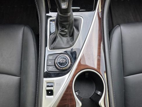 Used 2018 INFINITI Q50 Luxe w/ Essential Package (3.0T Luxe) AWD/4WD image 21