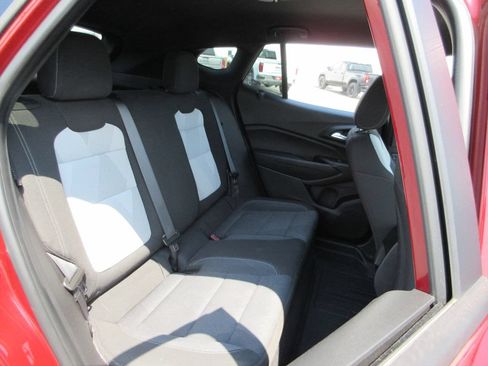 Certified 2024 Chevrolet Trax RS FWD image 20