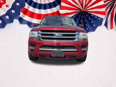 Used 2017 Ford Expedition Limited w/ Equipment Group 301A RWD image 32