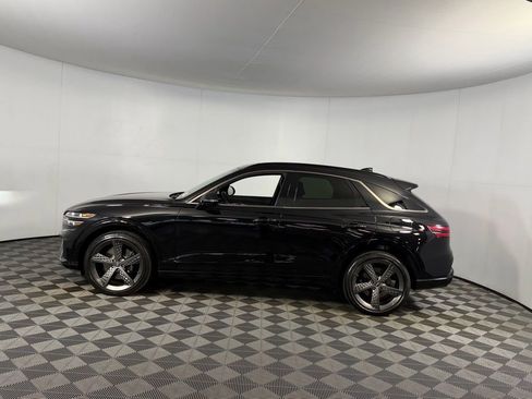 Used 2024 Genesis GV70 3.5T Sport w/ Sport Advanced Package image 11