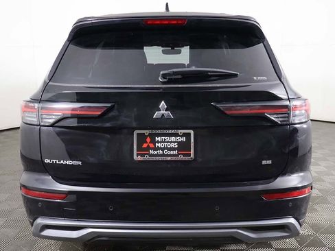 New 2026 Mitsubishi Outlander SE AWD/4WD image 16