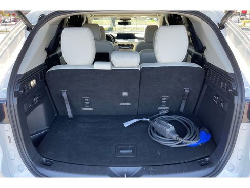 Certified 2024 MAZDA CX-90 Plug-In Hybrid w/ Premium Plus image 18