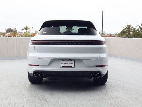 New 2026 Porsche Cayenne AWD/4WD image 10