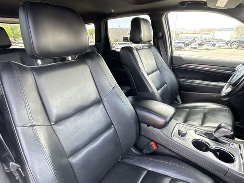 Used 2022 Jeep Grand Cherokee Limited image 27