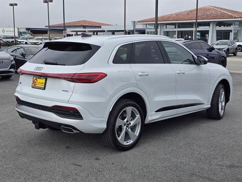 New 2025 Audi Q5 Premium Plus image 4