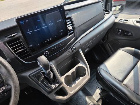 Used 2022 Ford Transit 350 Medium Roof image 17