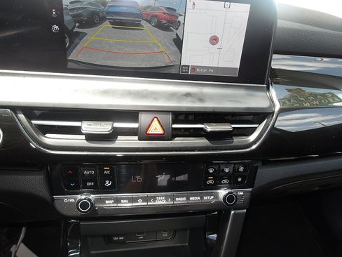 Used 2024 Kia Seltos S AWD/4WD image 19