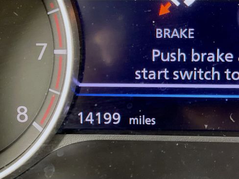 Used 2025 Nissan Sentra SV image 19