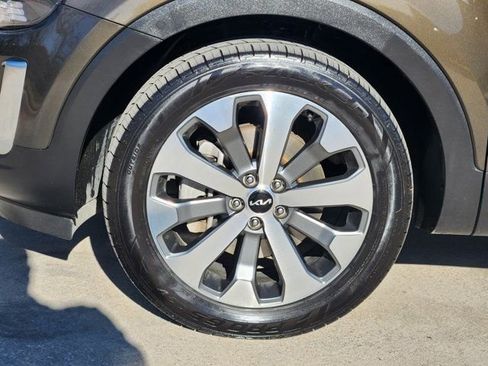 Used 2022 Kia Telluride S image 18