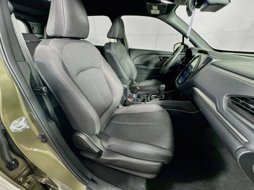 Used 2025 Subaru Forester Premium w/ Convenience Package #1 AWD/4WD image 36