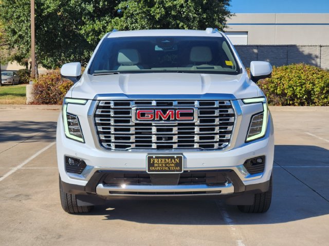 Used 2026 GMC Yukon Denali w/ Sun & Power Step Package AWD/4WD image 2