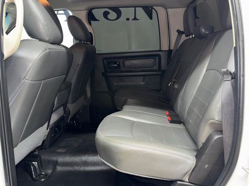 Used 2018 RAM 2500 Tradesman w/ Chrome Appearance Group AWD/4WD image 34