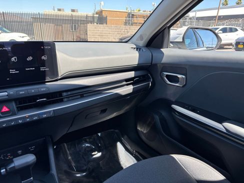 Used 2025 Kia K4 FWD image 34