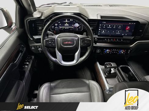 Used 2023 GMC Sierra 1500 SLT w/ SLT Premium Package AWD/4WD image 26