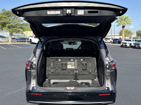 Certified 2021 Toyota Sienna Limited FWD image 21