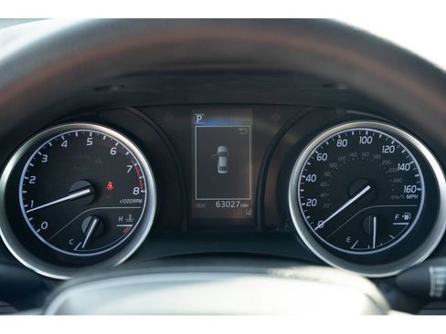 Used 2021 Toyota Camry LE image 20